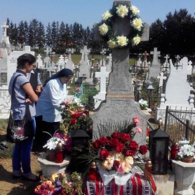 30 august: Nisiporeşti: Celebrare euharistică şi procesiune la mormântul Slujitoarei lui Dumnezeu Veronica Antal