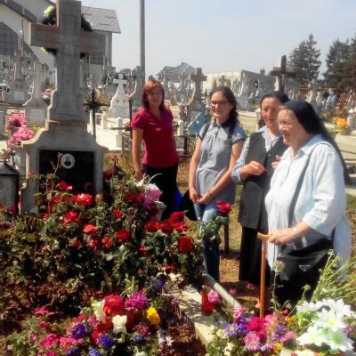 30 august: Nisiporeşti: Celebrare euharistică şi procesiune la mormântul Slujitoarei lui Dumnezeu Veronica Antal