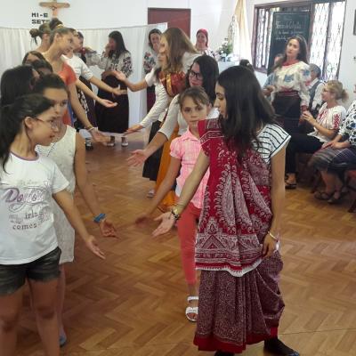 5 septembrie: Jubileul de 25 de ani de activitate a Slujitoarelor Carităţii în Bacău