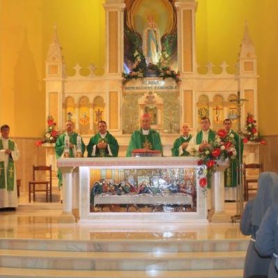 6 septembrie: Hălăuceşti: Vizita PS Petru Gherghel la Surorile Franciscane Misionare de Assisi