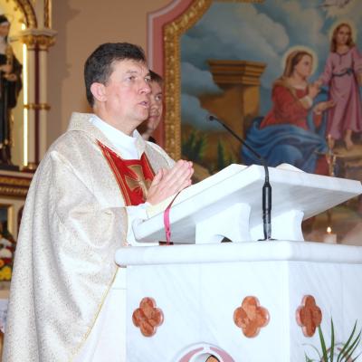 8 septembrie: Huşi - Corni: Sărbătoarea hramului, încununarea Săptămânii familiei