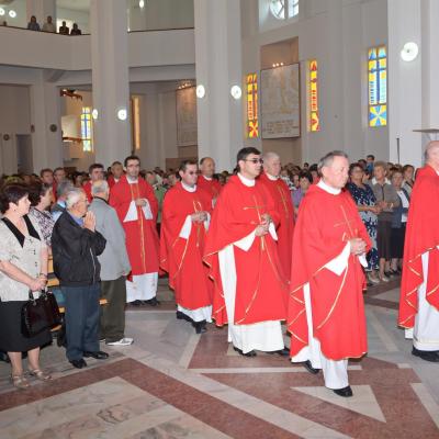 13 septembrie: Bacău: Hramul comunităţii "Înălţarea Sfintei Cruci"