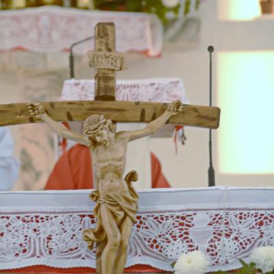 13 septembrie: Bacău: Hramul comunităţii "Înălţarea Sfintei Cruci"