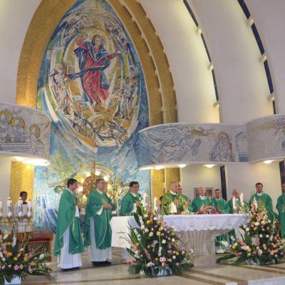 13 septembrie: Un nou paroh la catedrala din Iaşi