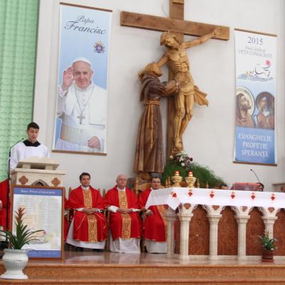 14 septembrie: Roman: Deschiderea anului şcolar 2015-2016 la Liceul Teologic Romano-Catolic "Sfântul Francisc de Assisi"