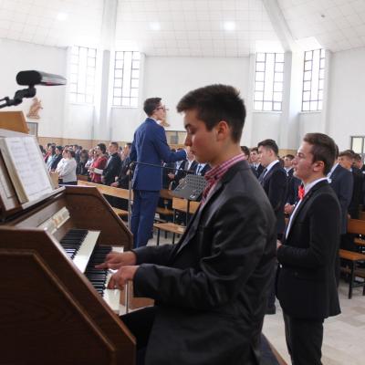 14 septembrie: Roman: Deschiderea anului şcolar 2015-2016 la Liceul Teologic Romano-Catolic "Sfântul Francisc de Assisi"