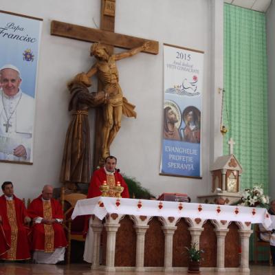 14 septembrie: Roman: Deschiderea anului şcolar 2015-2016 la Liceul Teologic Romano-Catolic "Sfântul Francisc de Assisi"