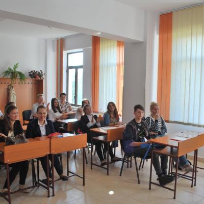 14 septembrie: Oneşti: Deschiderea anului şcolar 2015-2016 la Liceul Teologic "Fericitul Ieremia"