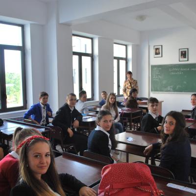 14 septembrie: Oneşti: Deschiderea anului şcolar 2015-2016 la Liceul Teologic "Fericitul Ieremia"