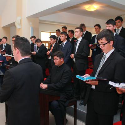 14 septembrie: Deschiderea solemnă a anului şcolar 2015-2016 la Seminarul din Bacău