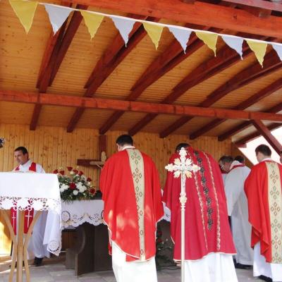 14 septembrie: Ploscuţeni: Hramul comunităţii