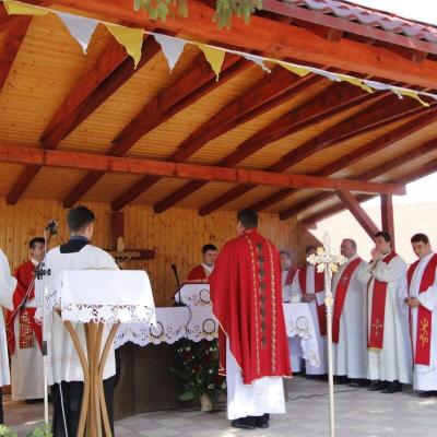 14 septembrie: Ploscuţeni: Hramul comunităţii