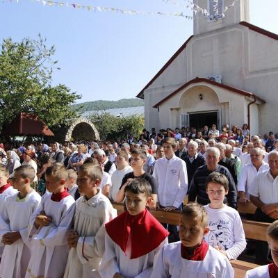 14 septembrie: Ploscuţeni: Hramul comunităţii