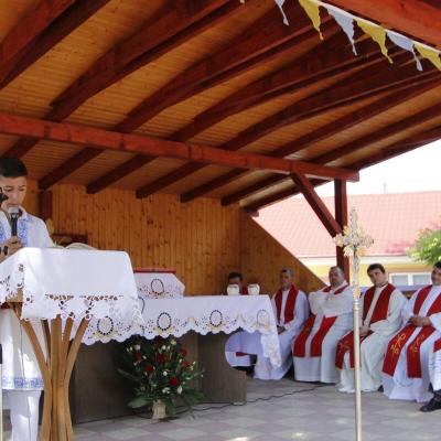 14 septembrie: Ploscuţeni: Hramul comunităţii