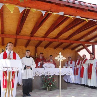 14 septembrie: Ploscuţeni: Hramul comunităţii