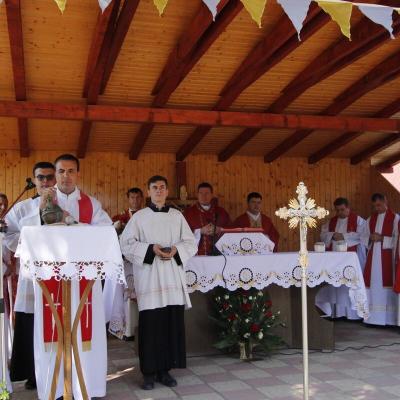 14 septembrie: Ploscuţeni: Hramul comunităţii