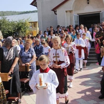 14 septembrie: Ploscuţeni: Hramul comunităţii