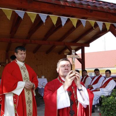14 septembrie: Ploscuţeni: Hramul comunităţii