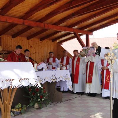 14 septembrie: Ploscuţeni: Hramul comunităţii
