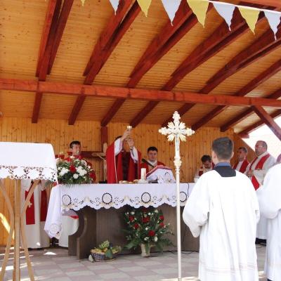 14 septembrie: Ploscuţeni: Hramul comunităţii