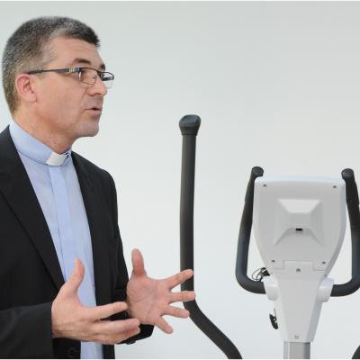 18 septembrie: Iaşi: Serviciile de recuperare şi kinetoterapie oferite prin KINEGO de Centrul Diecezan Caritas