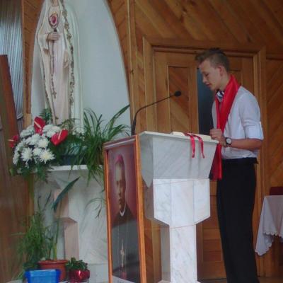 19 septembrie: Dofteana: Administrarea sacramentului Mirului