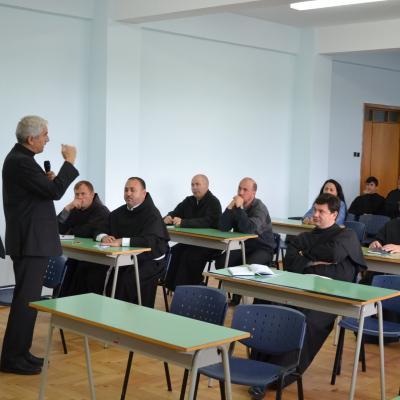 1 octombrie: Roman: Institutul Teologic Franciscan din Roman: 25 de ani în slujba formării. Simpozion aniversar