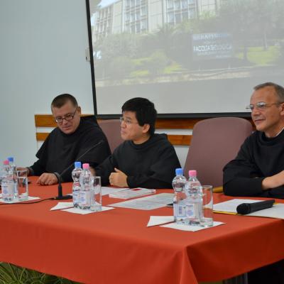 1 octombrie: Roman: Institutul Teologic Franciscan din Roman: 25 de ani în slujba formării. Simpozion aniversar