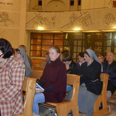 3 octombrie: Iaşi: Priveghere de rugăciune pentru Sinodul familiilor