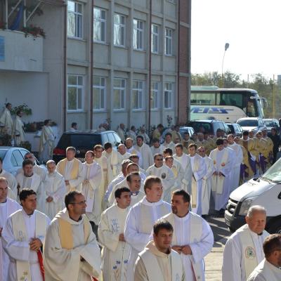 4 octombrie: Roman: Sărbătoarea Sfântului Francisc şi sfinţiri de diaconi