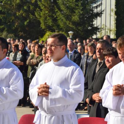 4 octombrie: Roman: Sărbătoarea Sfântului Francisc şi sfinţiri de diaconi