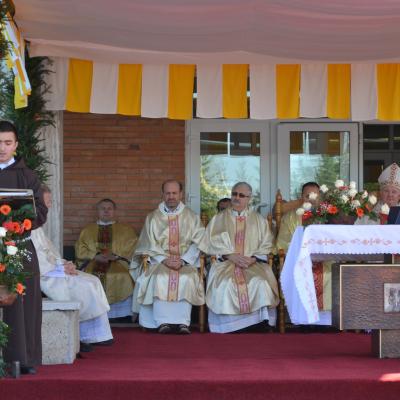 4 octombrie: Roman: Sărbătoarea Sfântului Francisc şi sfinţiri de diaconi