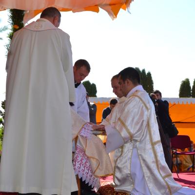 4 octombrie: Roman: Sărbătoarea Sfântului Francisc şi sfinţiri de diaconi