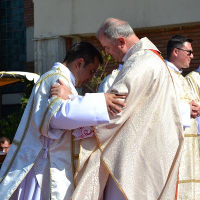 4 octombrie: Roman: Sărbătoarea Sfântului Francisc şi sfinţiri de diaconi