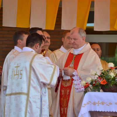 4 octombrie: Roman: Sărbătoarea Sfântului Francisc şi sfinţiri de diaconi