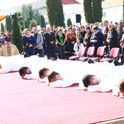 4 octombrie: Roman: Sărbătoarea Sfântului Francisc şi sfinţiri de diaconi