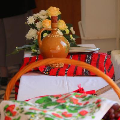 4 octombrie: Bacău-Izvoare: Hramul comunităţii