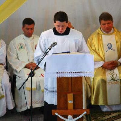 4 octombrie: Bacău-Izvoare: Hramul comunităţii