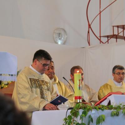 4 octombrie: Bacău-Izvoare: Hramul comunităţii