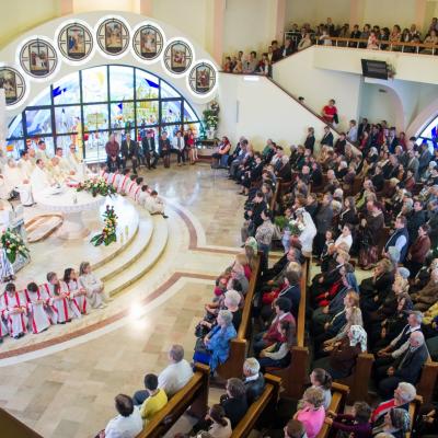 4 octombrie: Iaşi: Sărbătoarea hramului comunităţii "Sfânta Tereza"