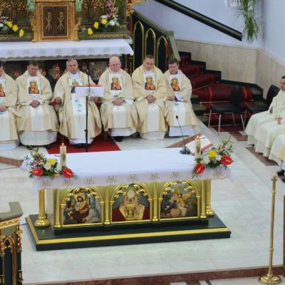 11 octombrie: Cacica: Hramul secundar - Sfânta Fecioară Maria, Regina Rozariului