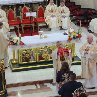 11 octombrie: Cacica: Hramul secundar - Sfânta Fecioară Maria, Regina Rozariului