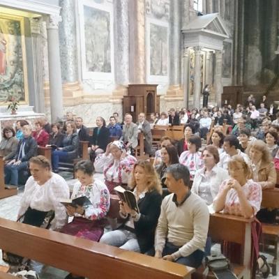 11 octombrie: Roma: PS Petru Gherghel la comunitatea romano-catolică română din San Vitale
