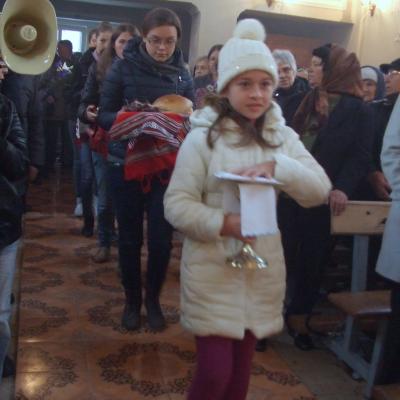 11 octombrie: Călugăreni: Hram şi sfinţire grotă în filiala Roşiori
