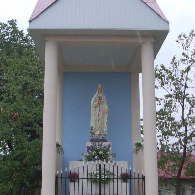 11 octombrie: Călugăreni: Hram şi sfinţire grotă în filiala Roşiori