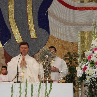12 octombrie: Zaragoza (Spania): Ofranda de flori adusă Maicii Domnului de Pilar