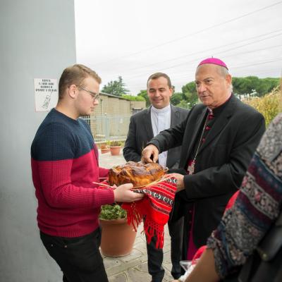 18 octombrie: Cesano: PS Petru Gherghel în vizită la comunitatea catolică română
