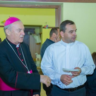 18 octombrie: Cesano: PS Petru Gherghel în vizită la comunitatea catolică română