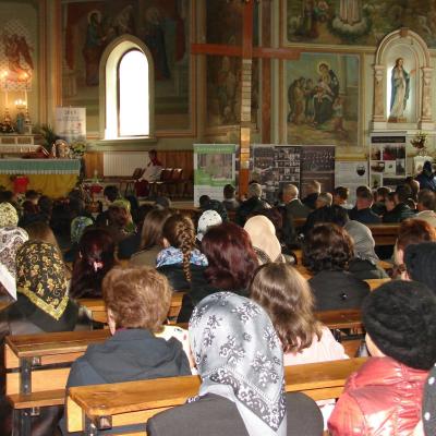 23-25 octombrie: Buruieneşti: Ziua Recoltei - zi de recunoştinţă