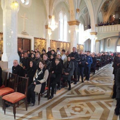 24 octombrie: Oituz: Funeraliile părintelui Mihai Vacaru. Foto: Cătălin Balint